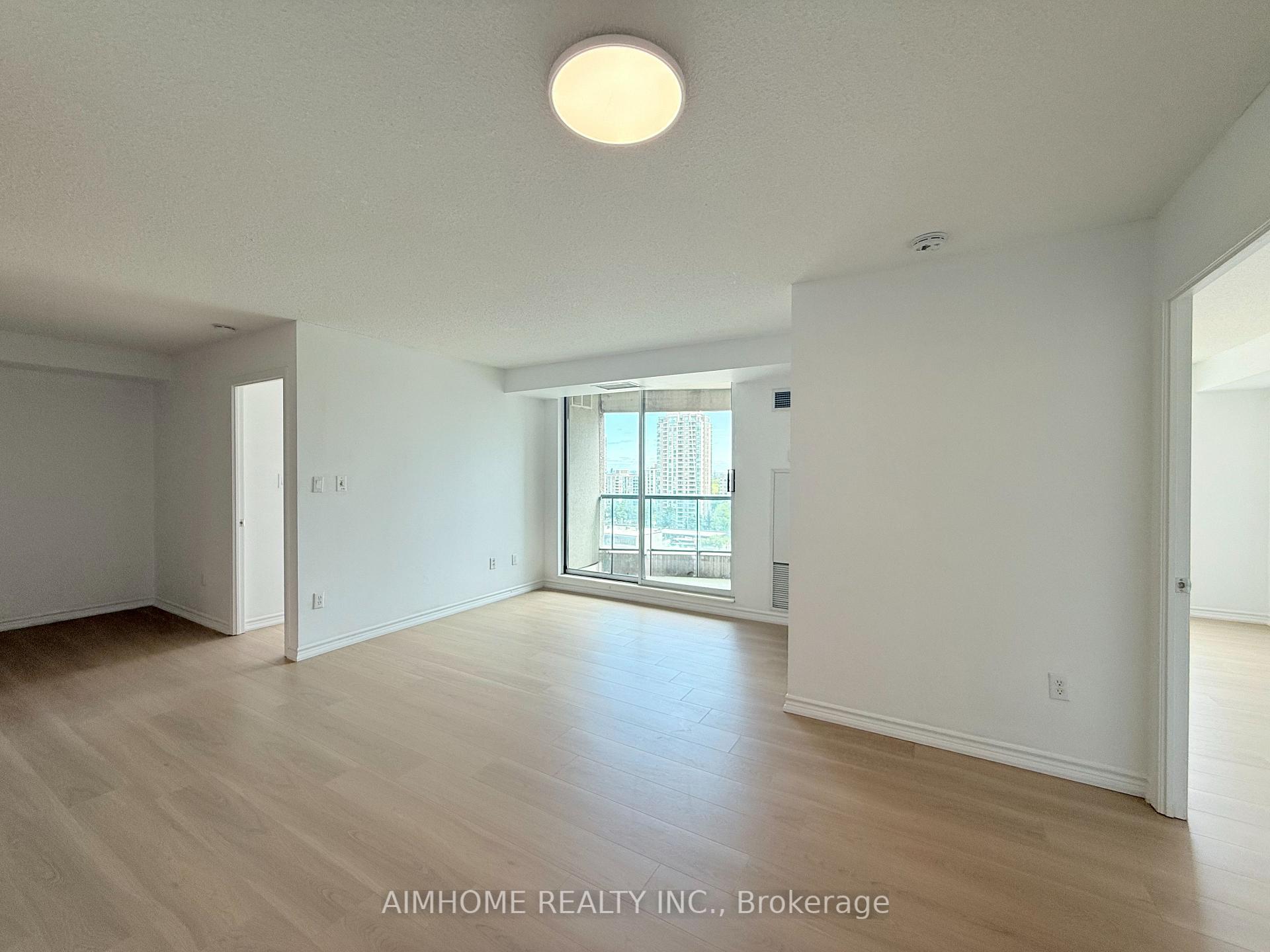 3 Bedrooms Condo at 7 Lorraine, Toronto For sale