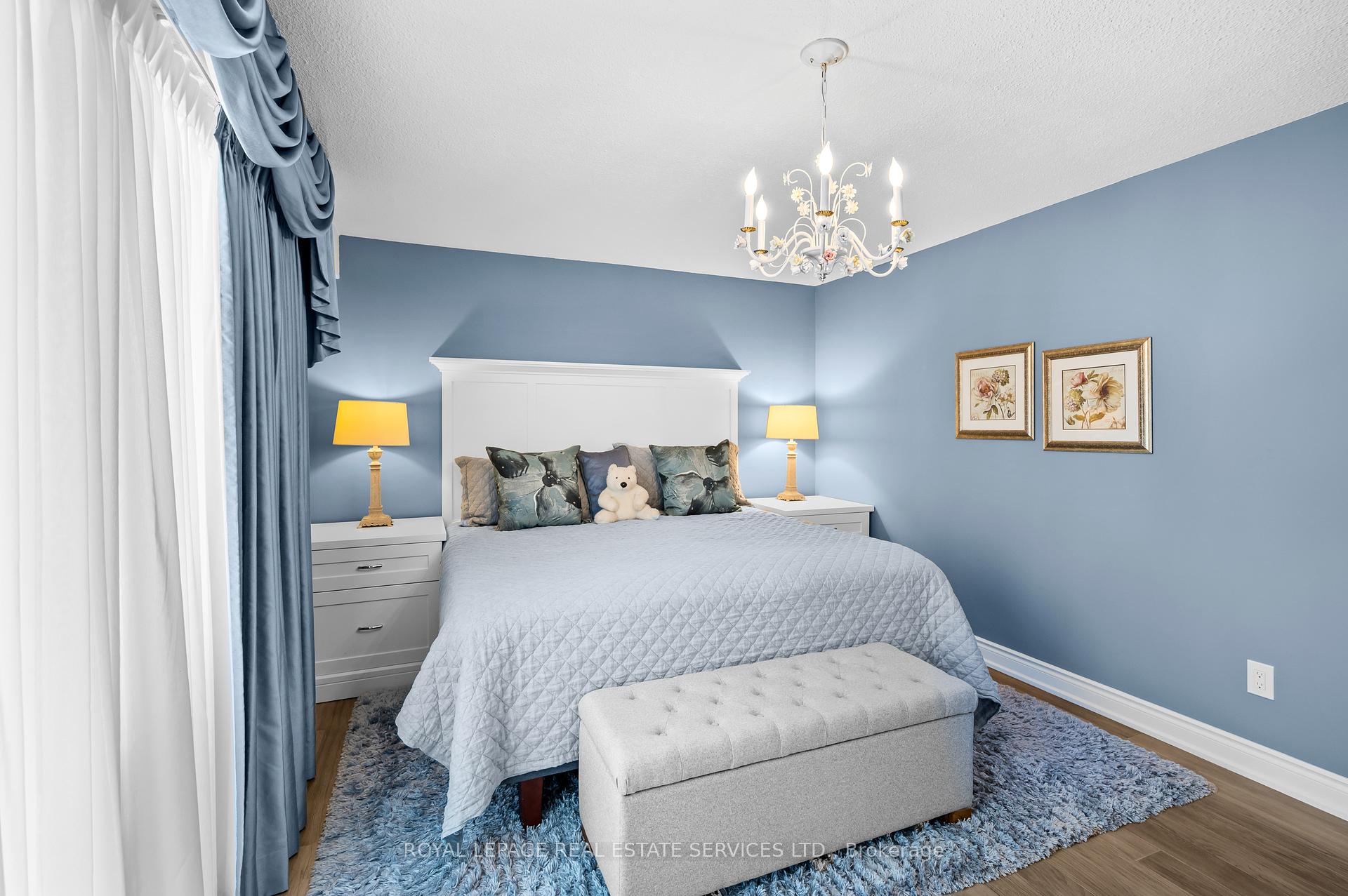 2 Bedrooms Condo at 2185 Marine,  Oakville For sale
