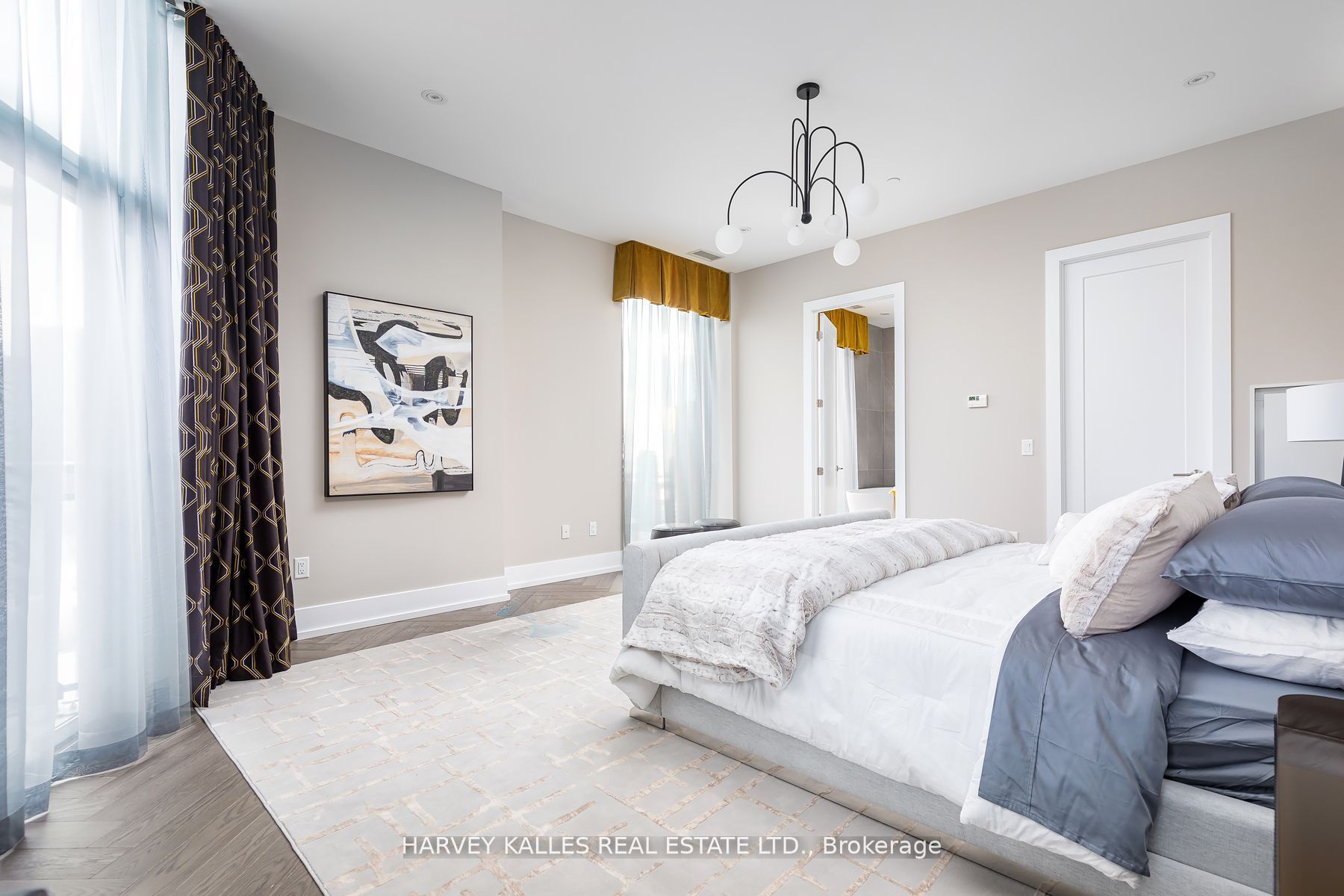 99 John Street 4802