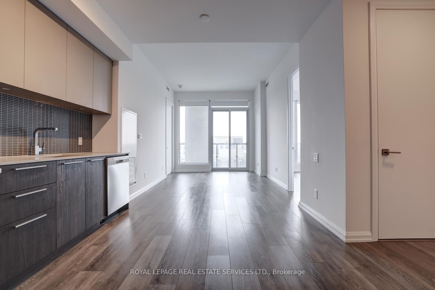 2 Bedrooms Condo at 4208 Dundas,  Toronto For sale