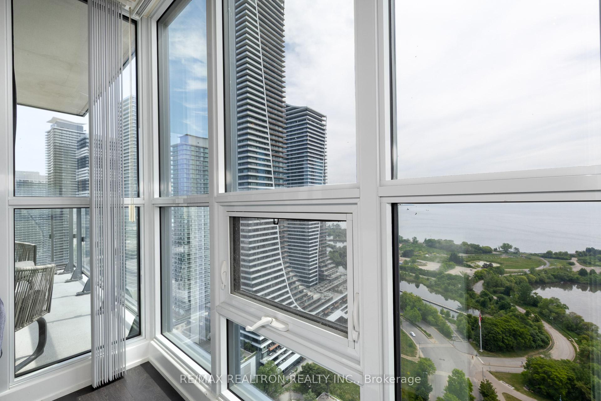 3 Bedrooms Condo at 2200 Lake Shore, Toronto For sale