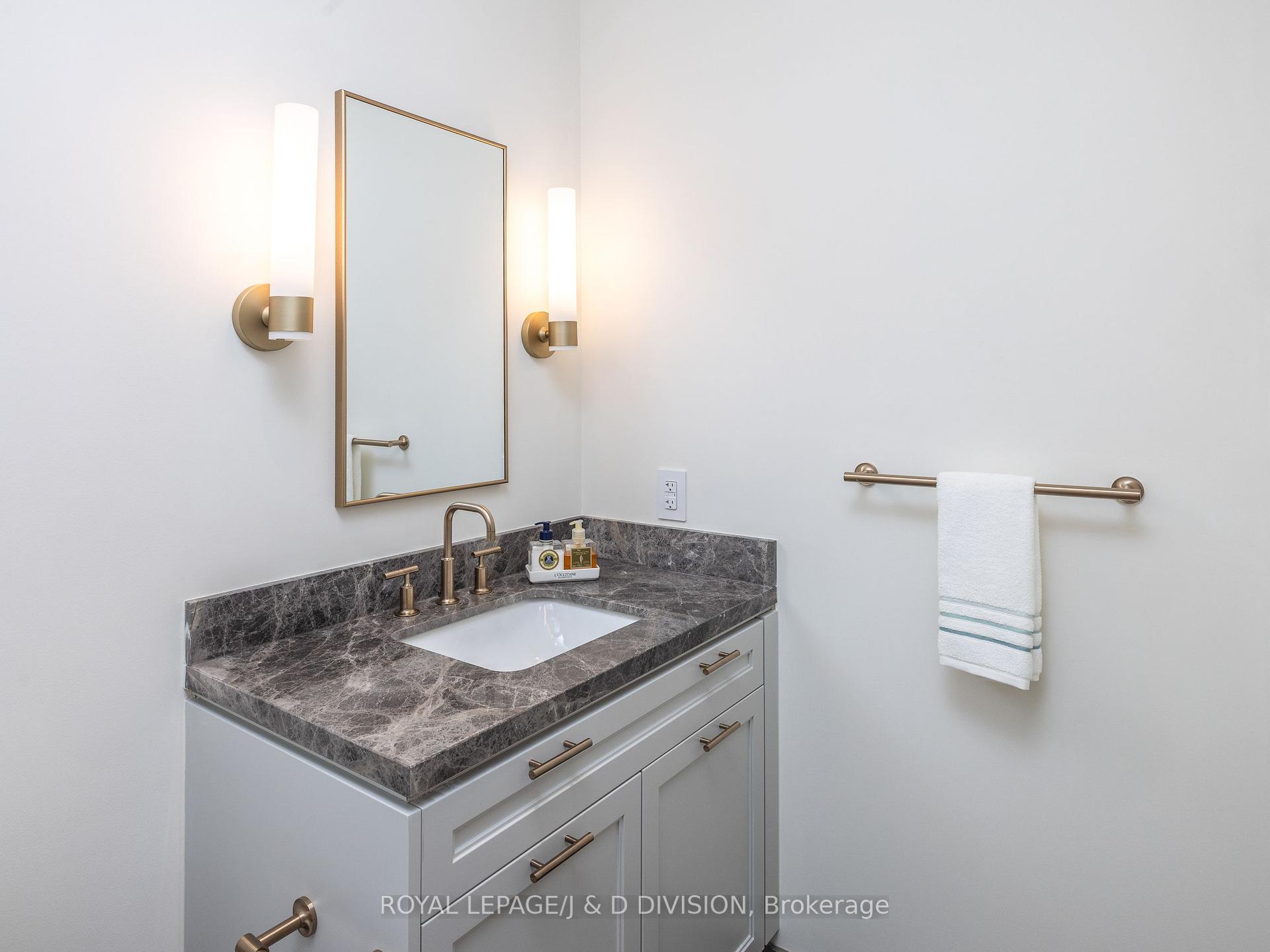 3 Bedrooms Condo at 1 Strathgowan, Toronto For sale