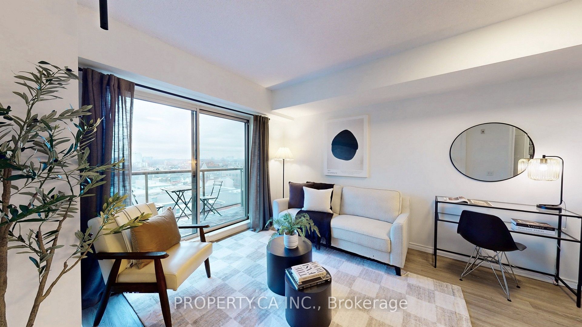 140 Bathurst Street, #Ph02