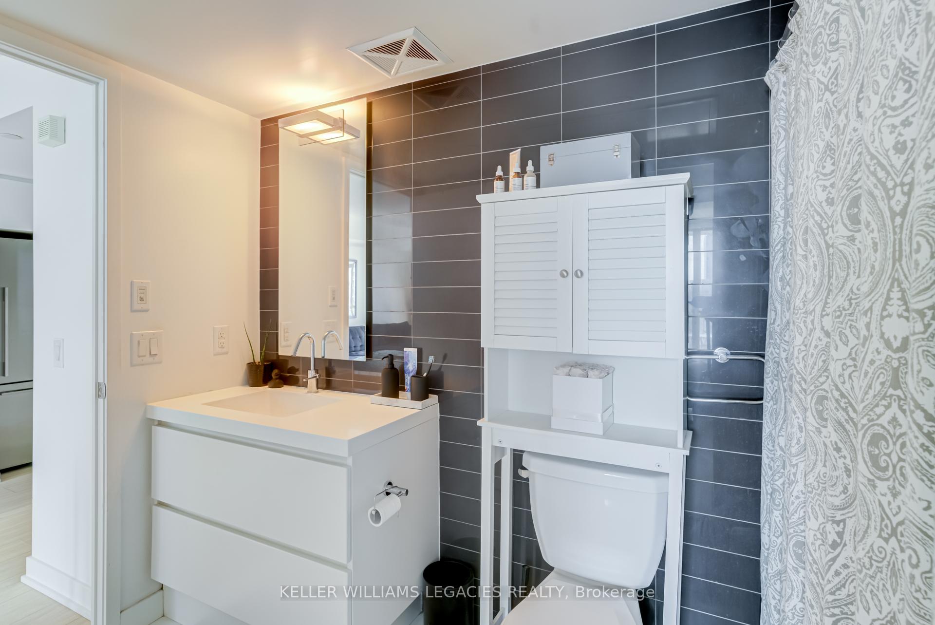 1 Bedroom Condo at 75 Queen’s Wharf,  Toronto For sale