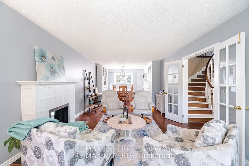 37 Erinlea Crescent