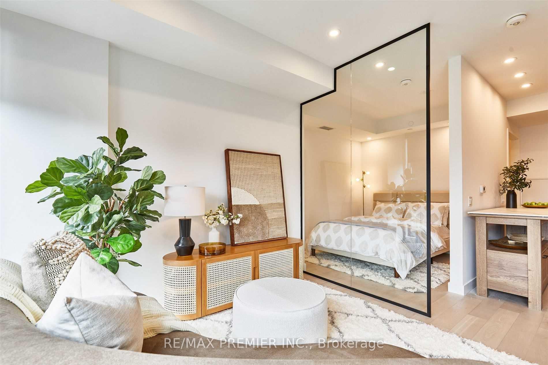 1 Bedroom Condo at 505 Richmond,  Toronto For sale