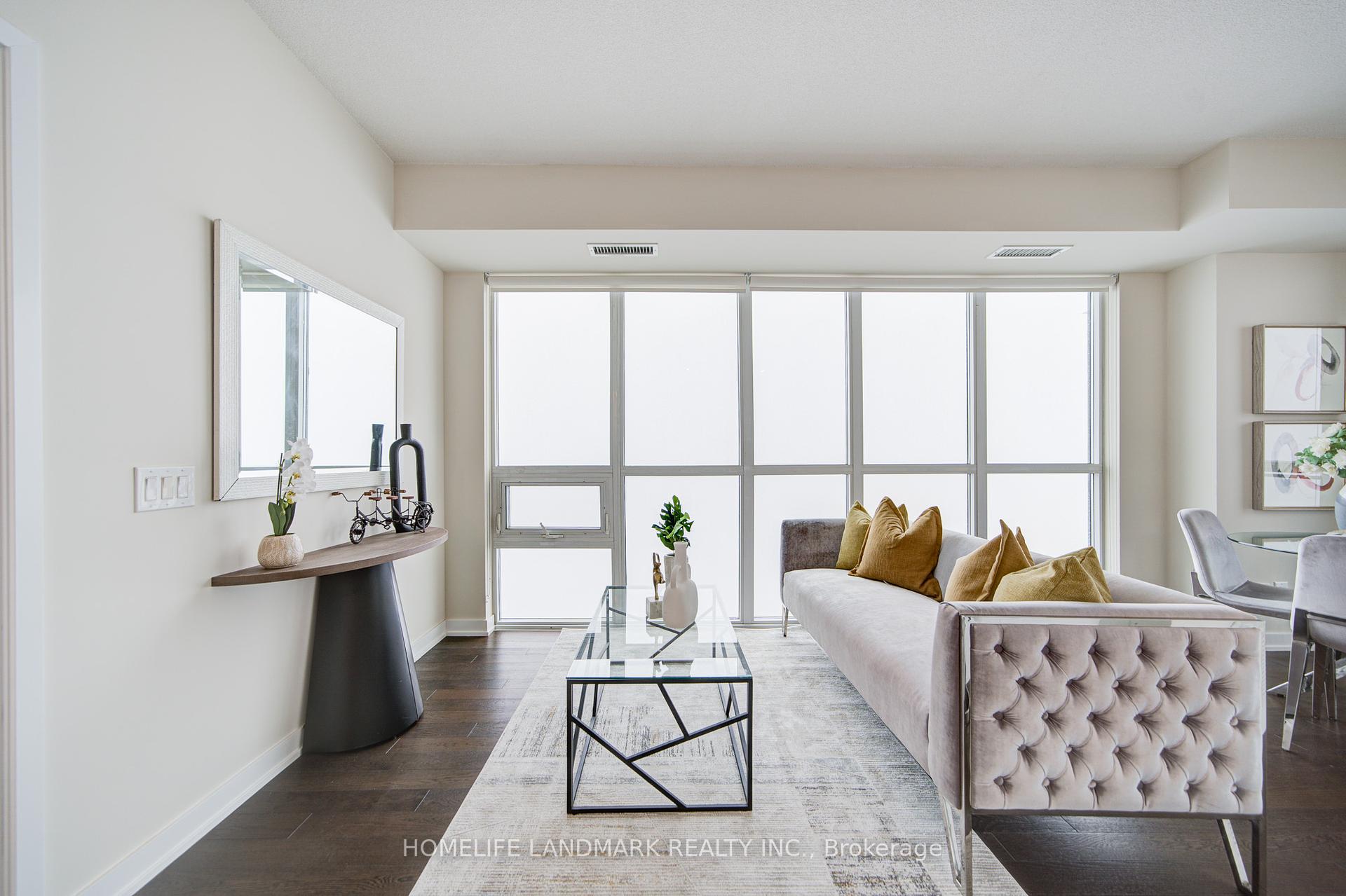 3 Bedrooms Condo at 4011 Brickstone, Mississauga For sale