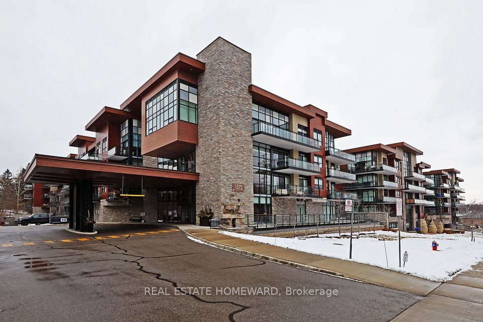 1575 Lakeshore