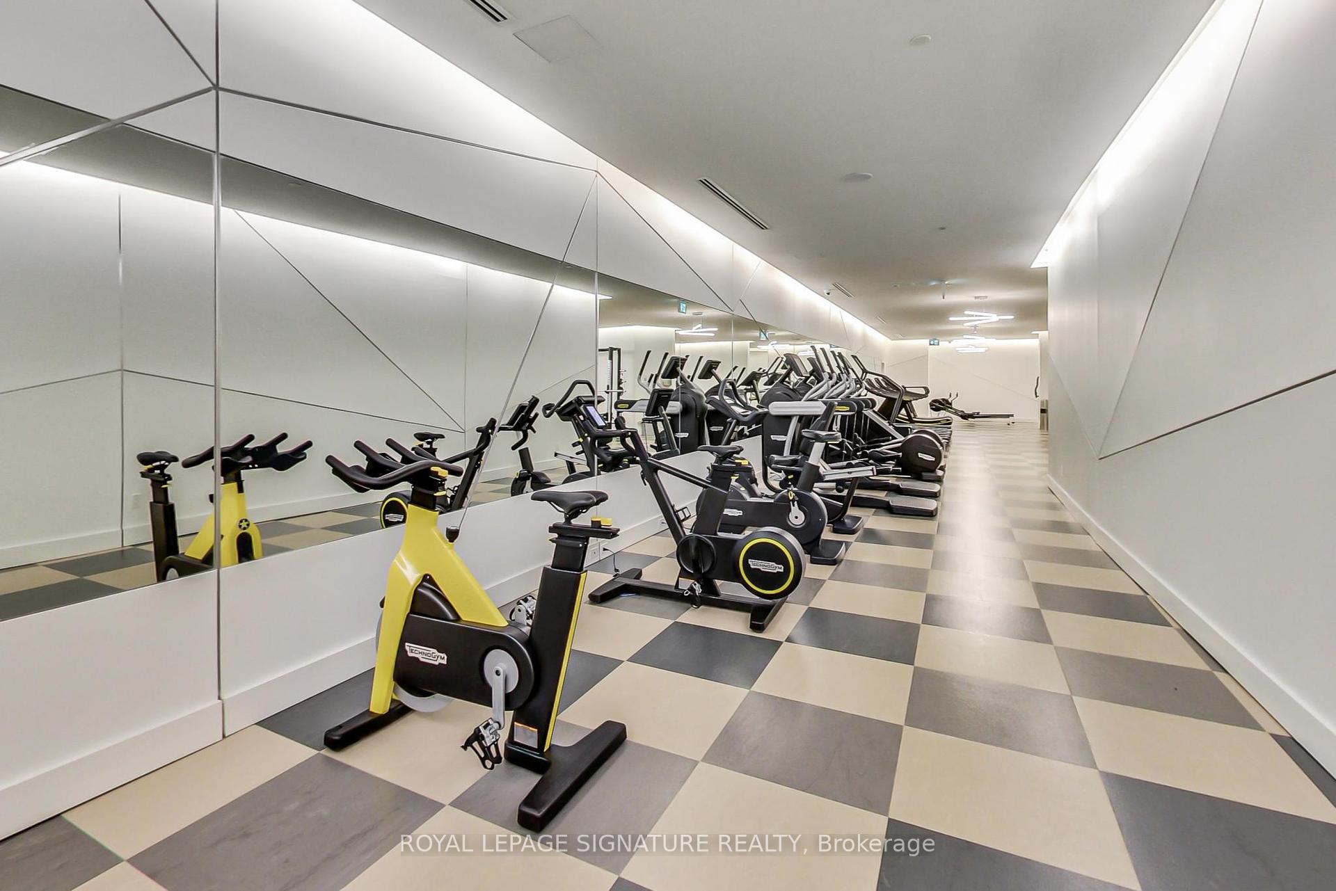 2 Bedrooms Condo at 50 Ordnance, Toronto For sale