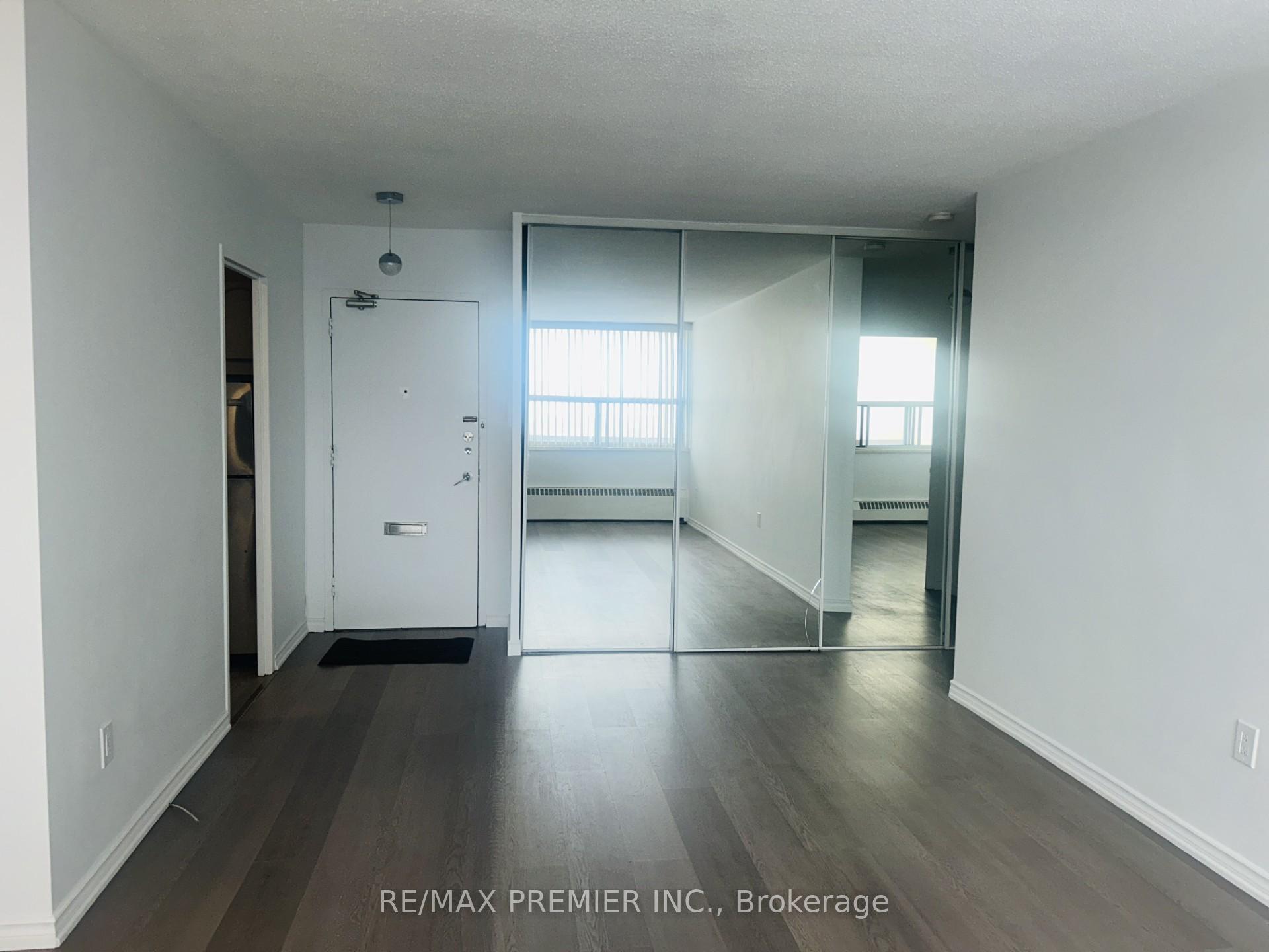 1 Bedroom Condo at 1455 LAWRENCE,  Toronto For sale
