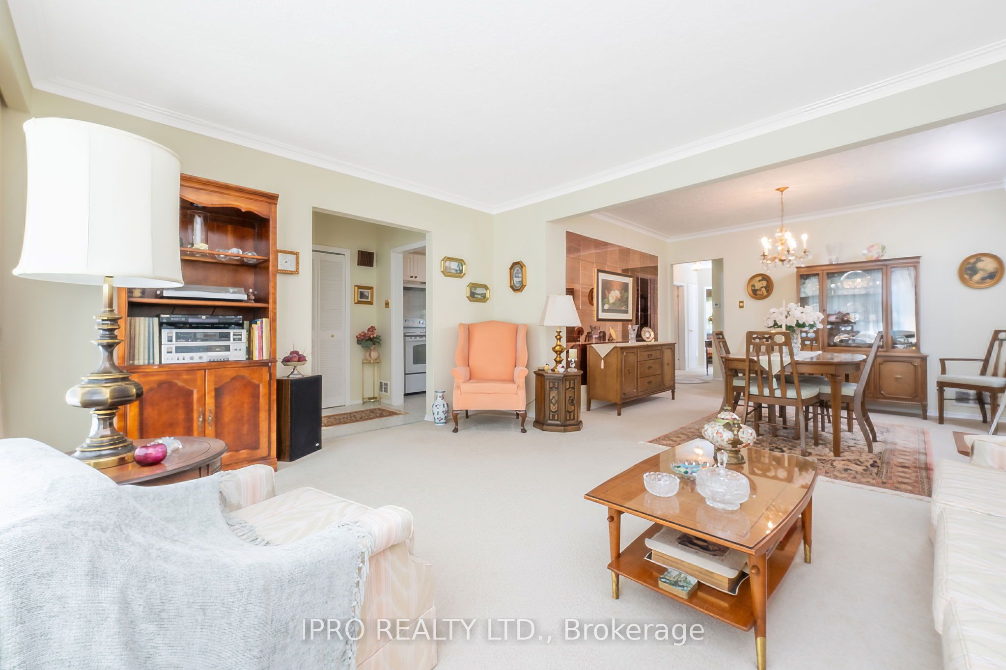 32 Cloverhill Road