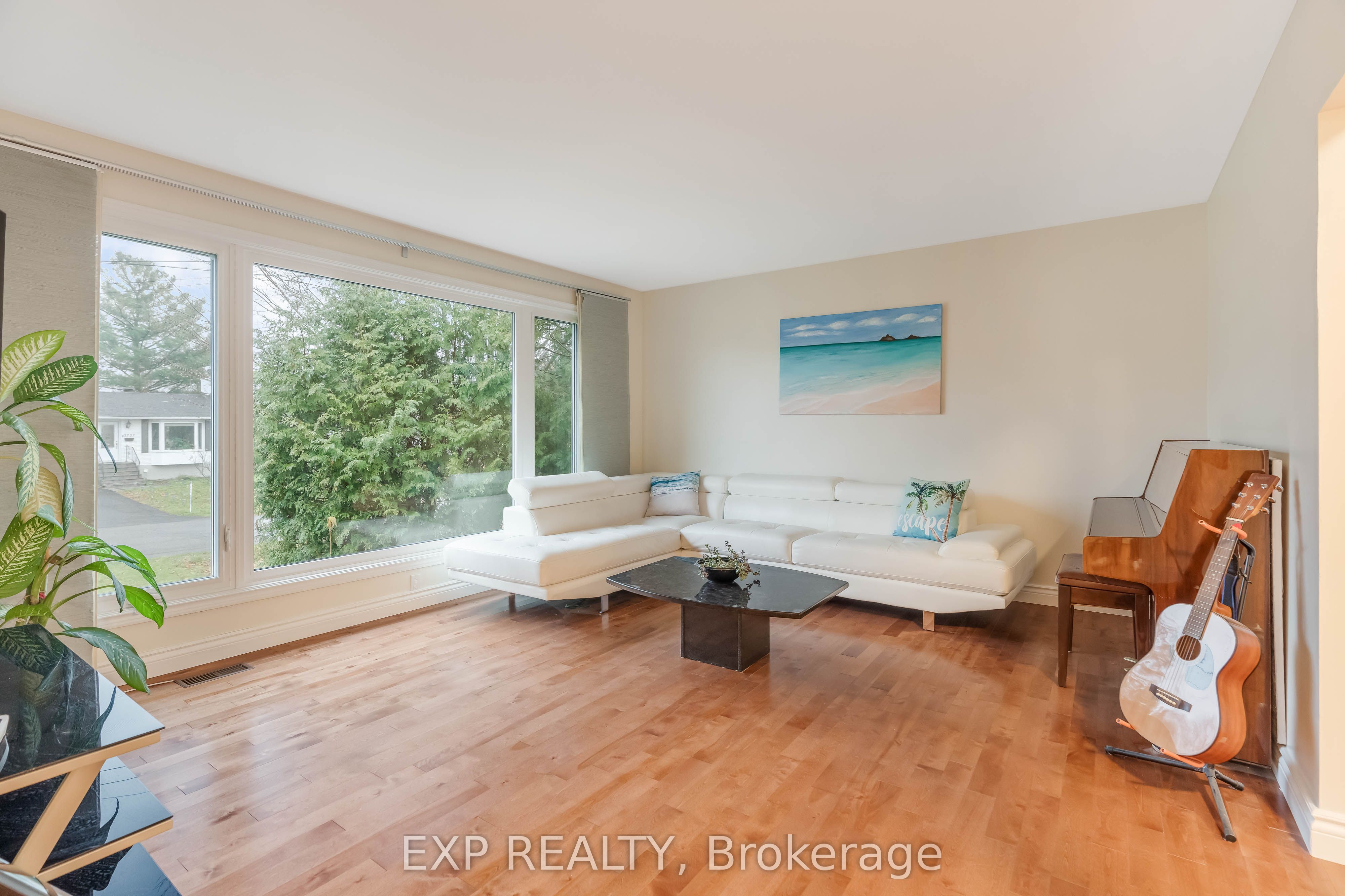 3732 Alderwood Street, BlossomParkAirportandArea, ON K1T 1B5