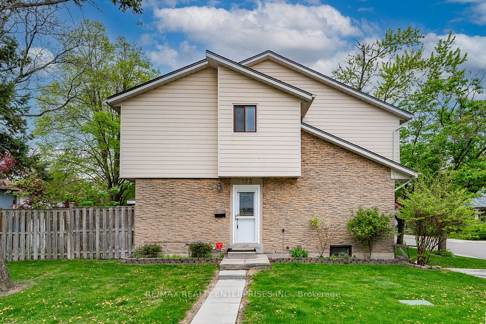 #123 - 6540 Falconer Drive, Mississauga, ON L5N 1M1