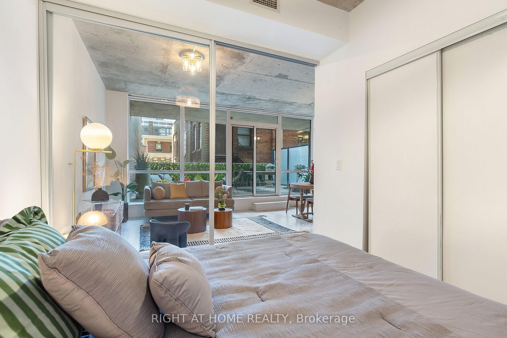 1 Bedroom Condo at 478 king, Toronto For sale