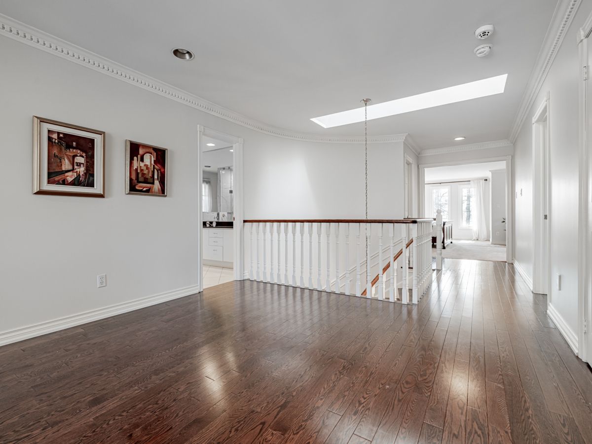 23 Danbury Court