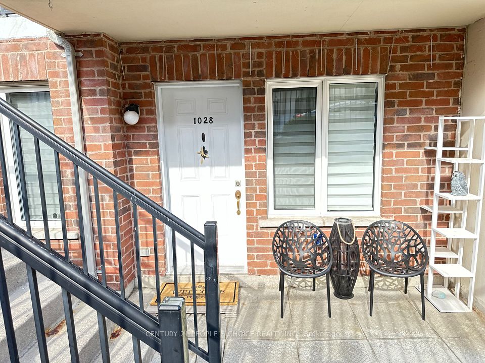 #1028 - 3045 Finch Avenue, Toronto, ON M9M 0A5