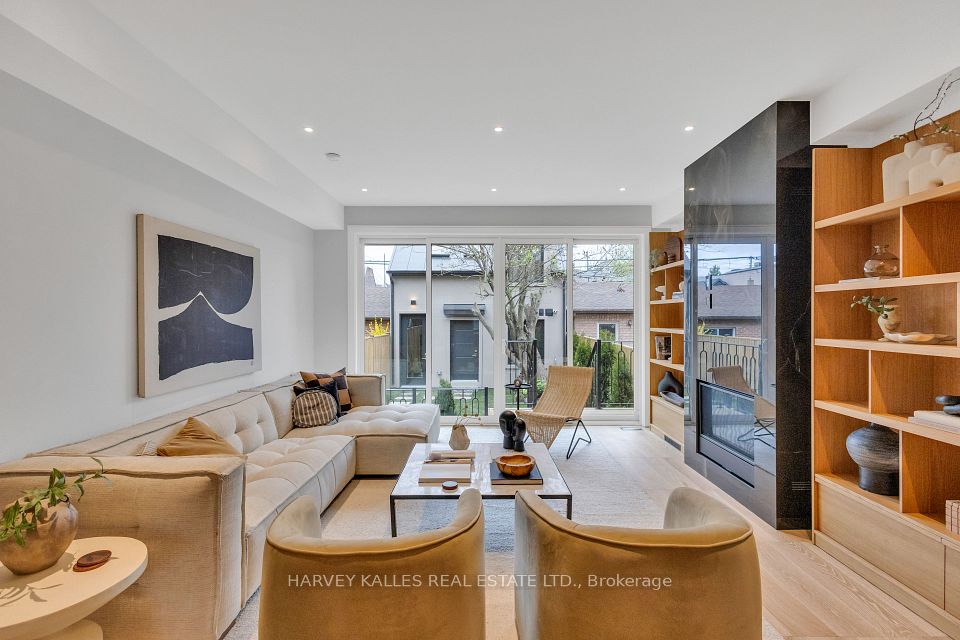 444 Roxton Road
