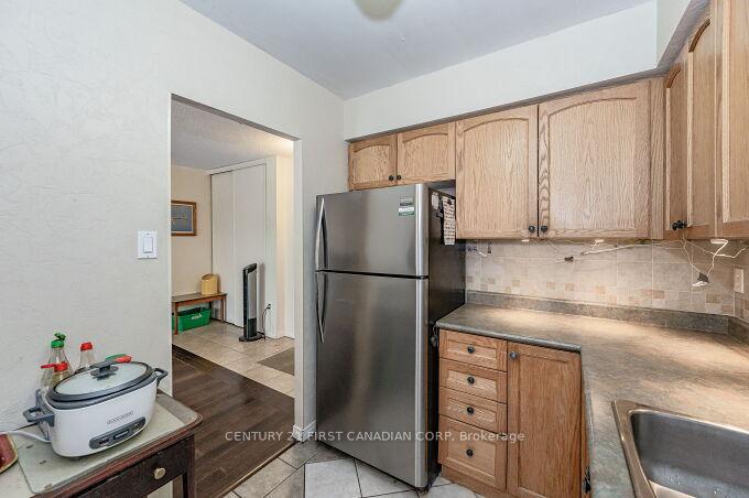 2 Bedrooms Condo at 1964 Main,  Hamilton For sale
