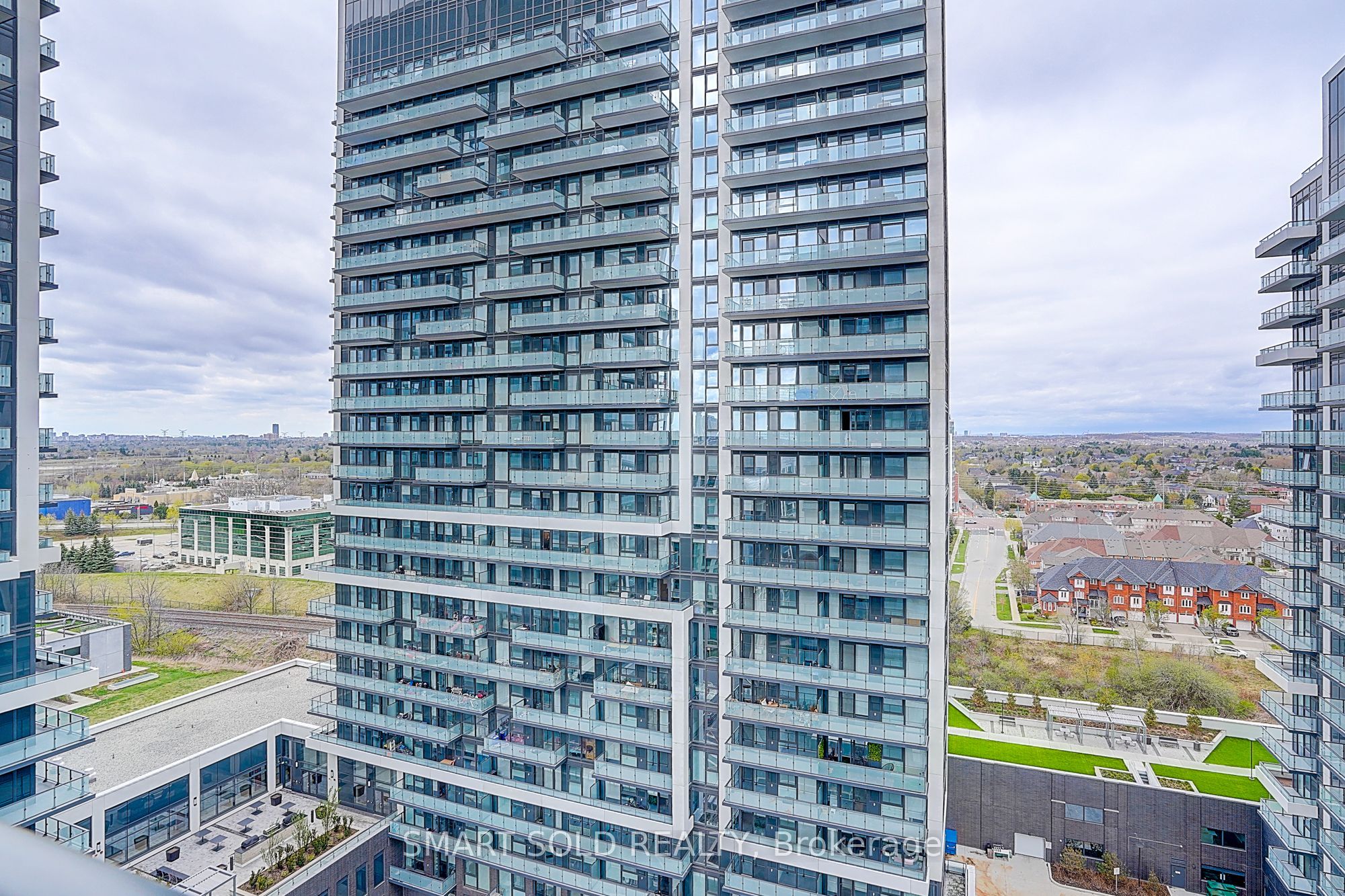 75 Oneida Crescent, #1511