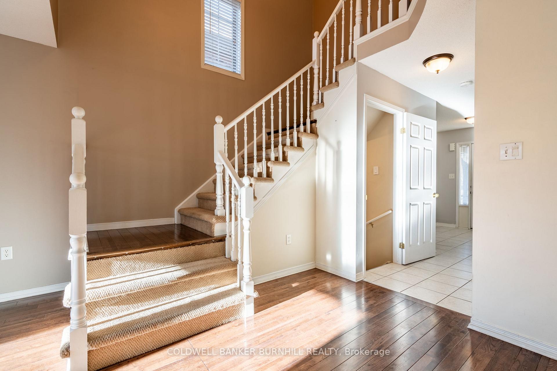 3 Bedrooms Condo at 1276 SILVAN FOREST,  Burlington For sale