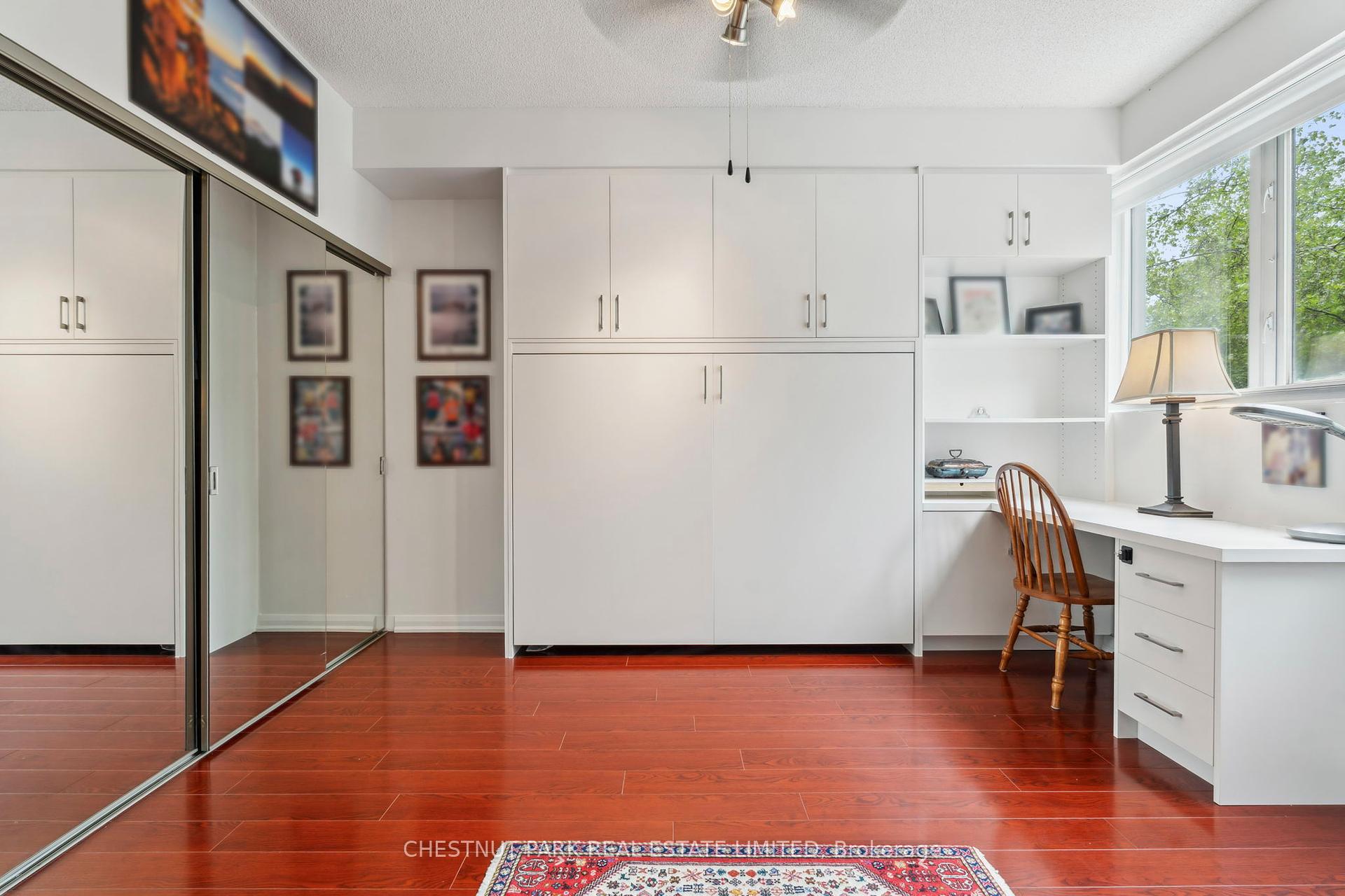 3 Bedrooms Condo at 11 Soho, Toronto For sale