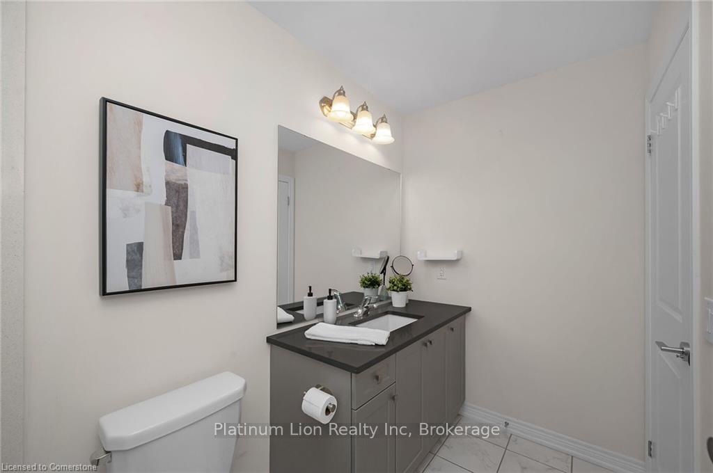 2 Bedrooms Condo at 2375 Bronte, Oakville For sale