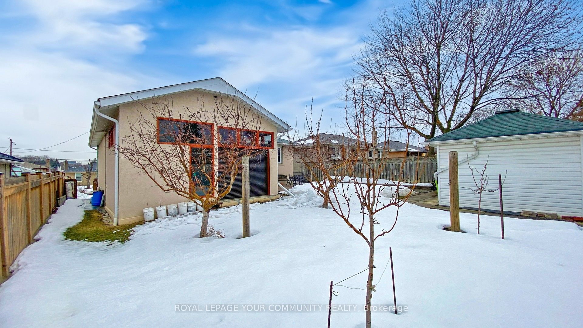 75 Brewster Crescent