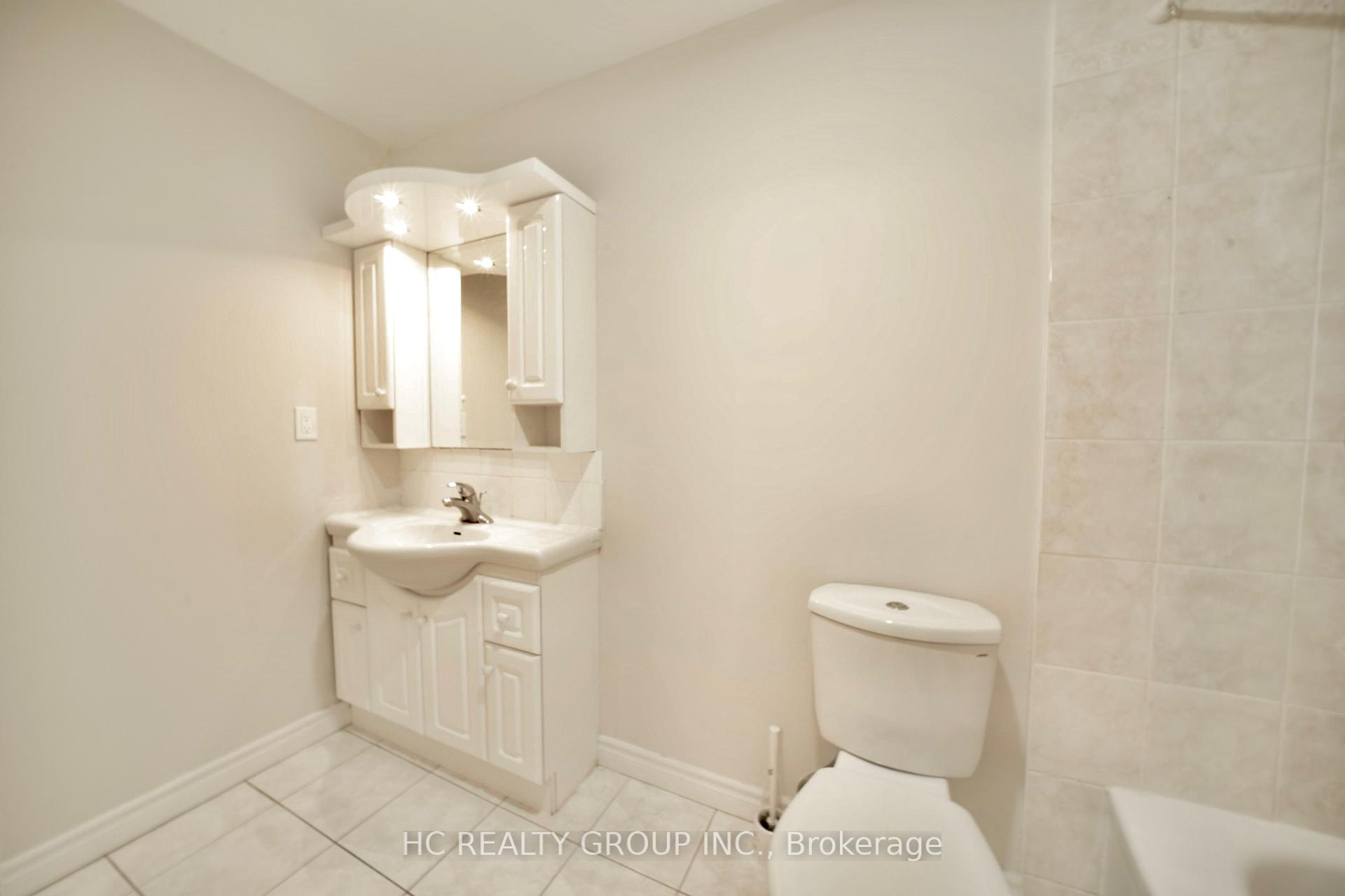 4 Bedrooms Condo at 201 Bridletowne,  Toronto For sale