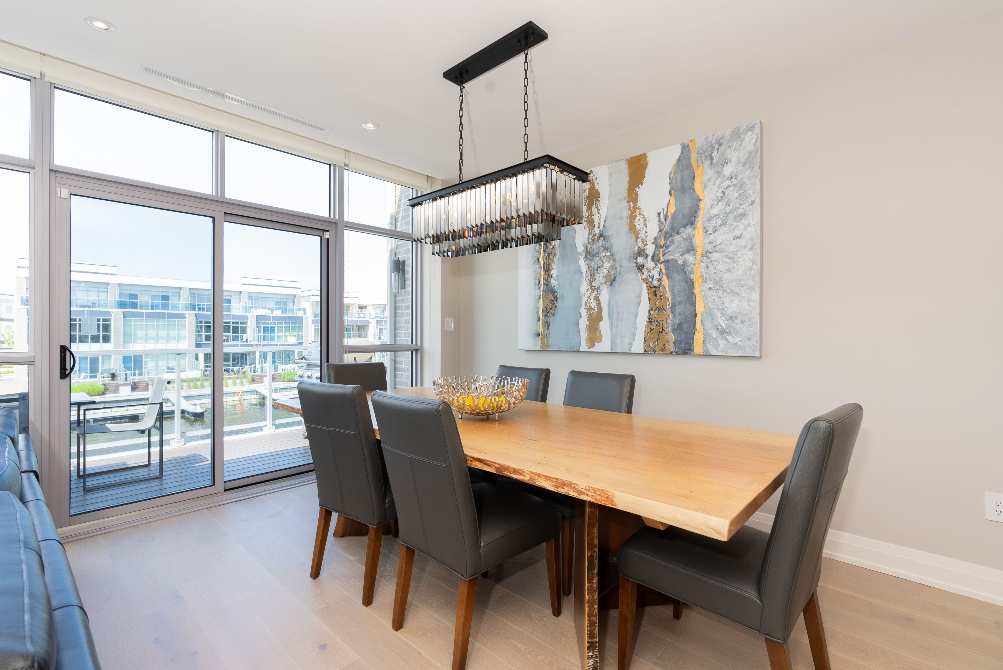 3730 Mangusta Court