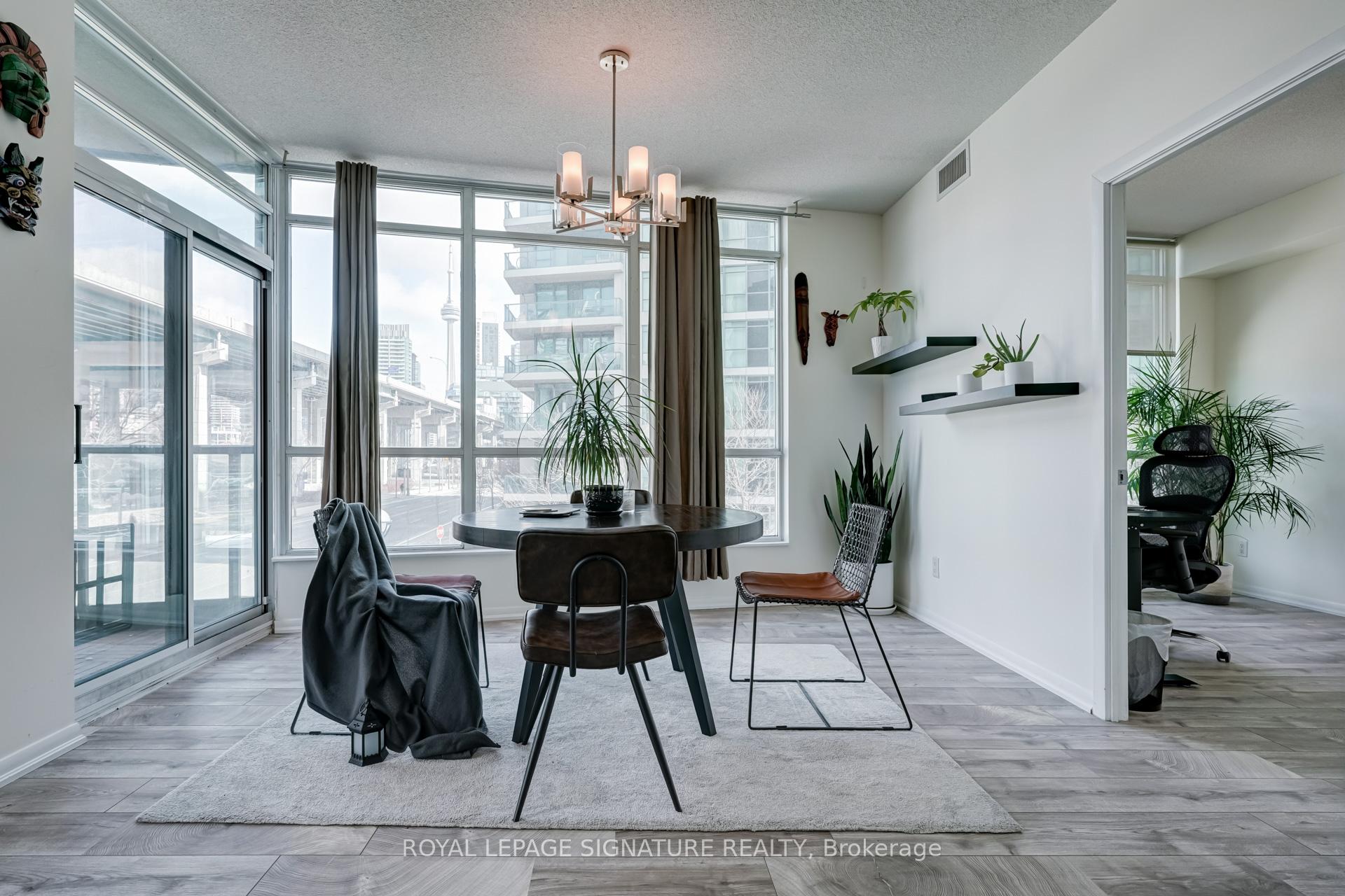2 Bedrooms Condo at 231 Fort York, Toronto For sale