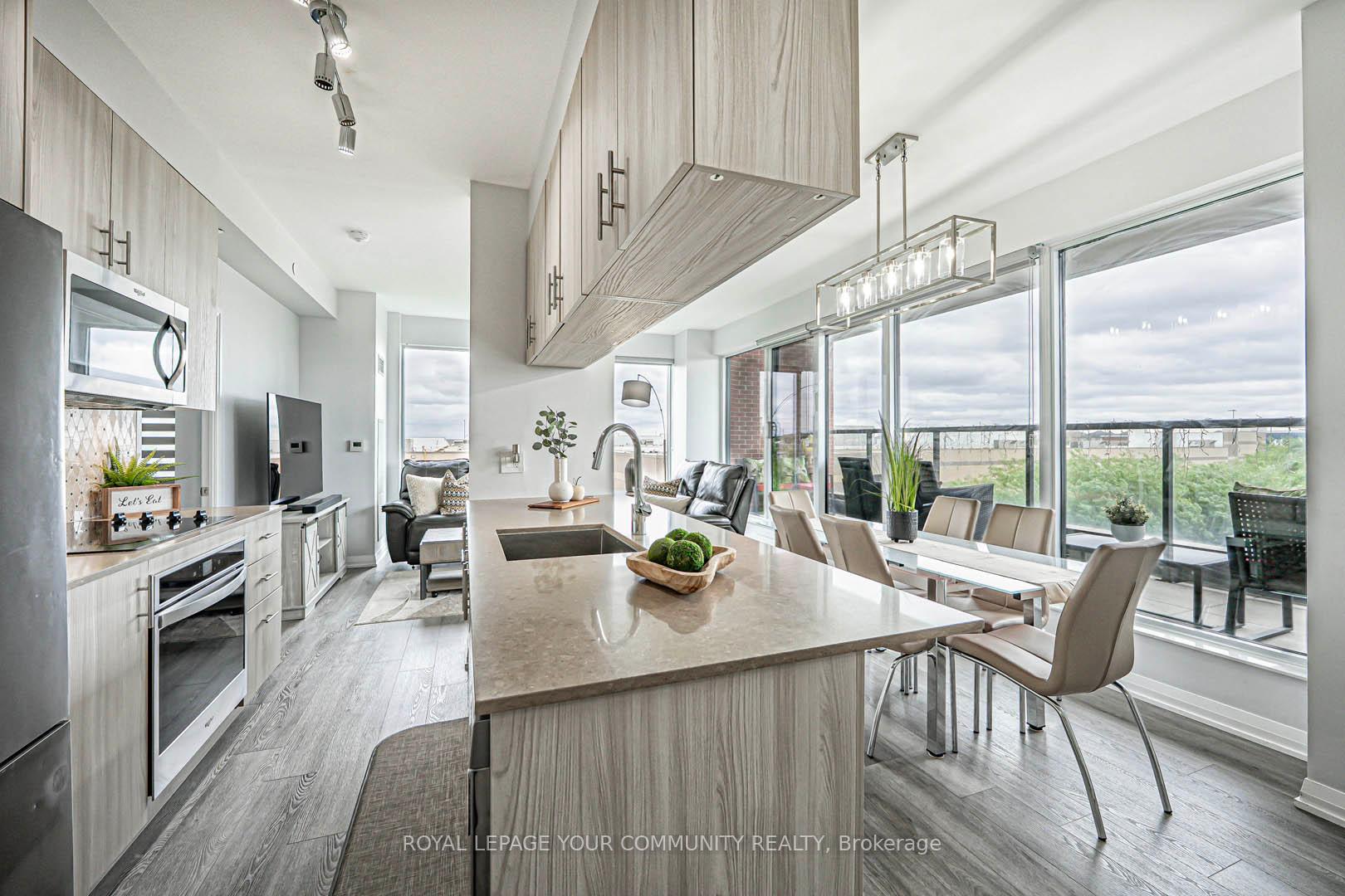 3 Bedrooms Condo at 99 EAGLE ROCK, Vaughan For sale