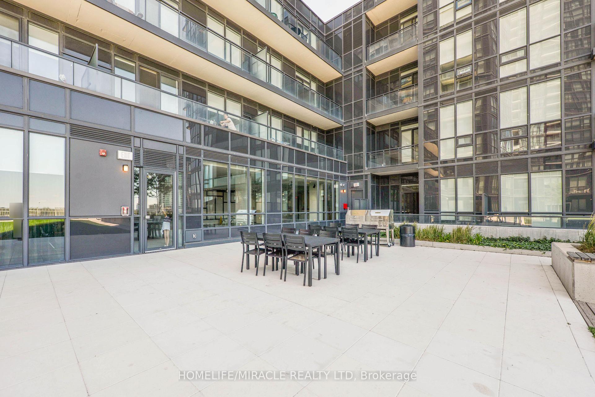 2 Bedrooms Condo at 4011 Brickstone,  Mississauga For sale