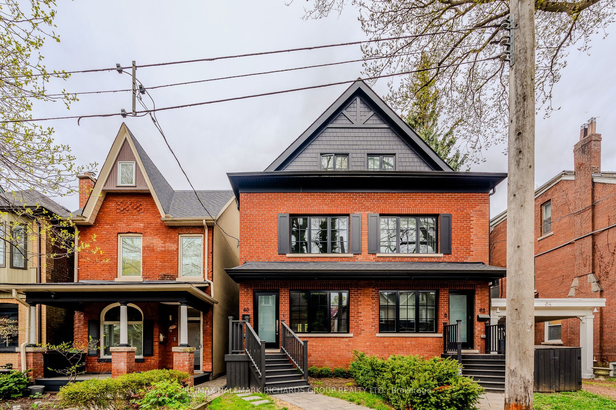 60 Brooklyn Avenue, Toronto, ON M4M 2X5