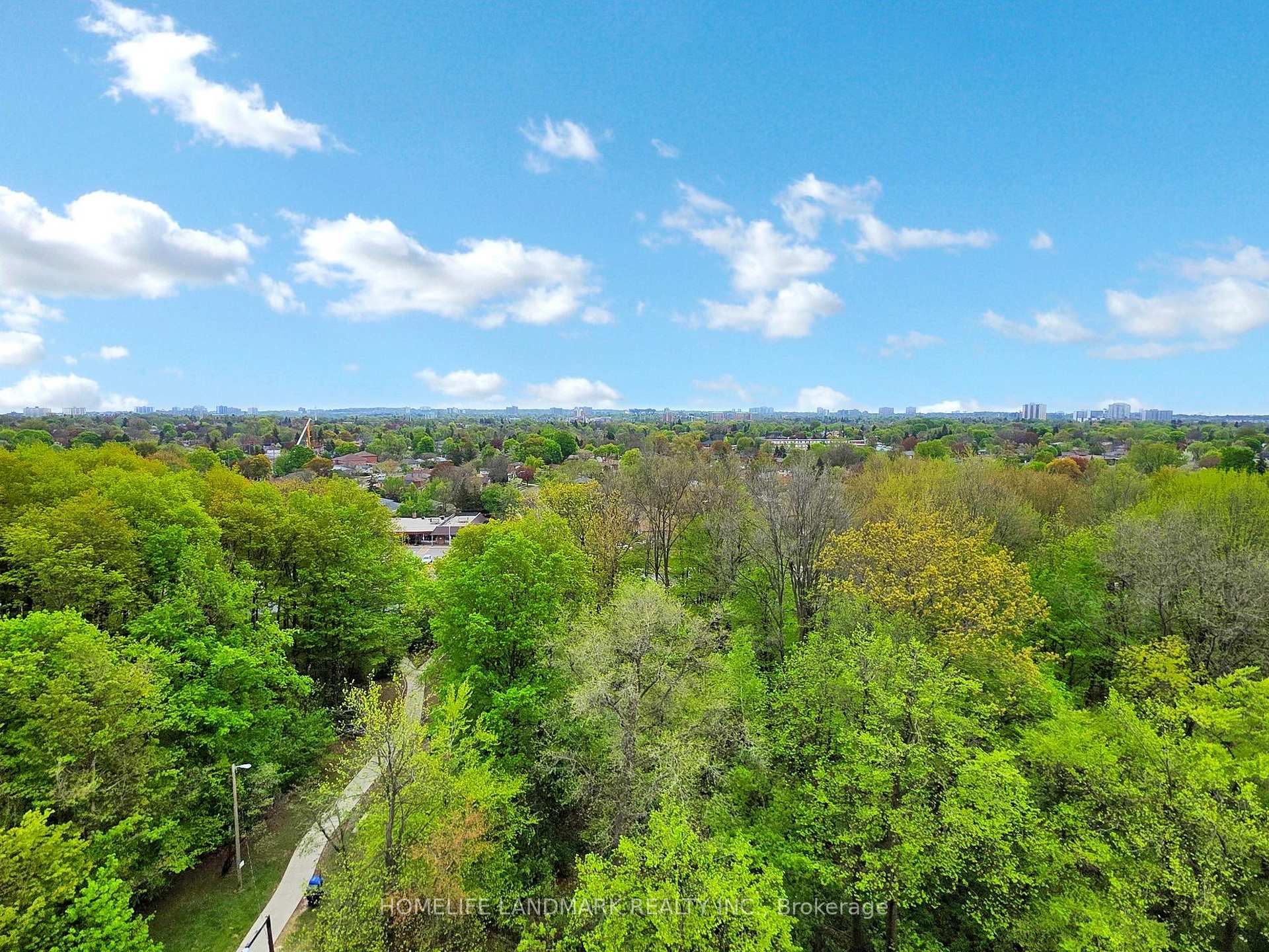 2 Bedrooms Condo at 190 Borough, Toronto For sale