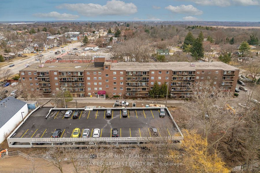 #512 - 793 Colborne Street, Brantford, ON N3S 7J3