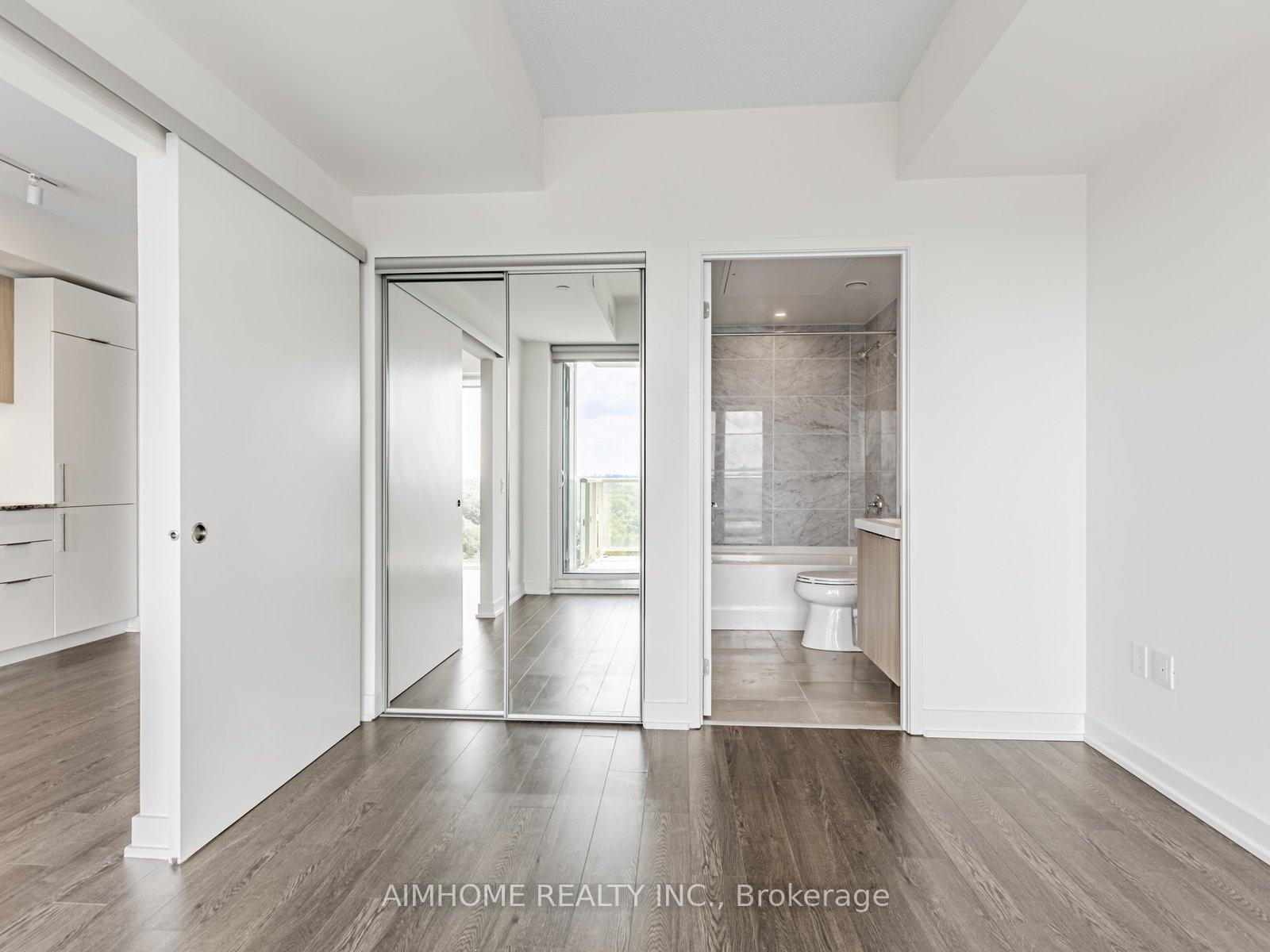 2 Bedrooms Condo at 20 O’Neil, Toronto For sale