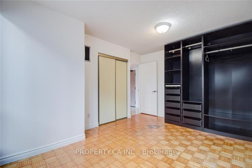 40 Scollard Street S #404, Toronto C02 Annex