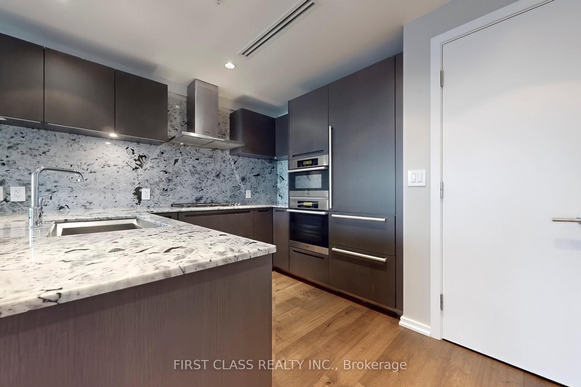 1 Bedroom Condo at 180 University, Toronto For sale