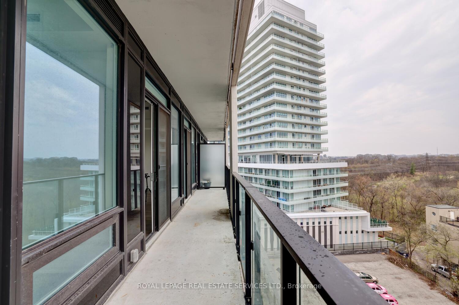 2 Bedrooms Condo at 4208 Dundas,  Toronto For sale