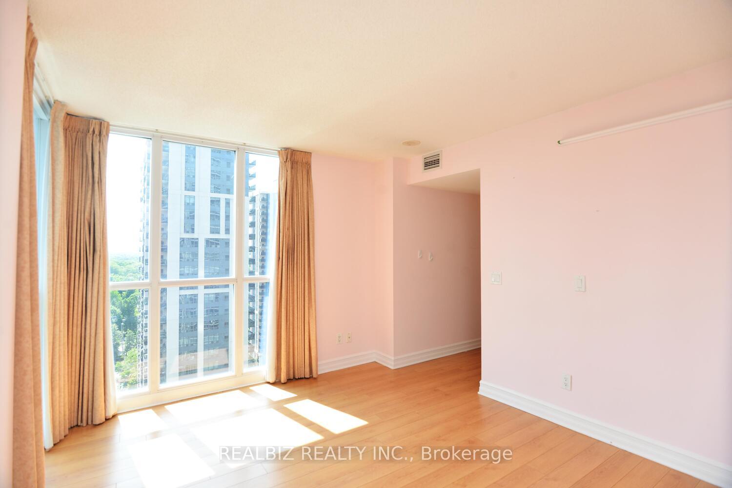 3 Bedrooms Condo at 4968 Yonge, Toronto For sale