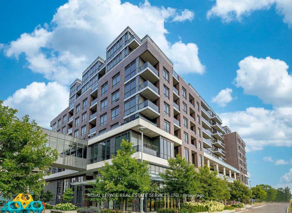 3 Bedrooms Condo at 10 Gibbs, Toronto For sale
