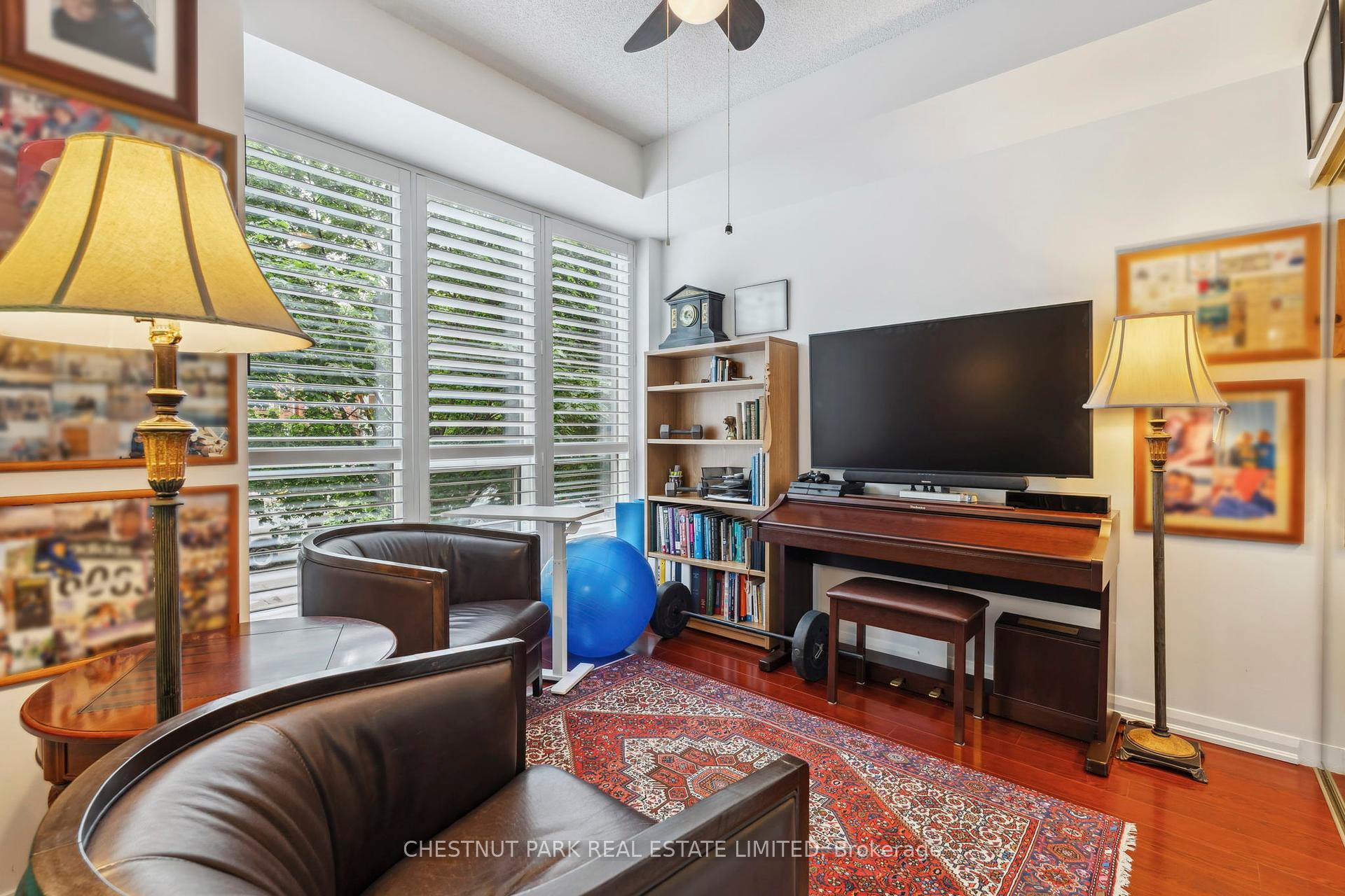 3 Bedrooms Condo at 11 Soho, Toronto For sale