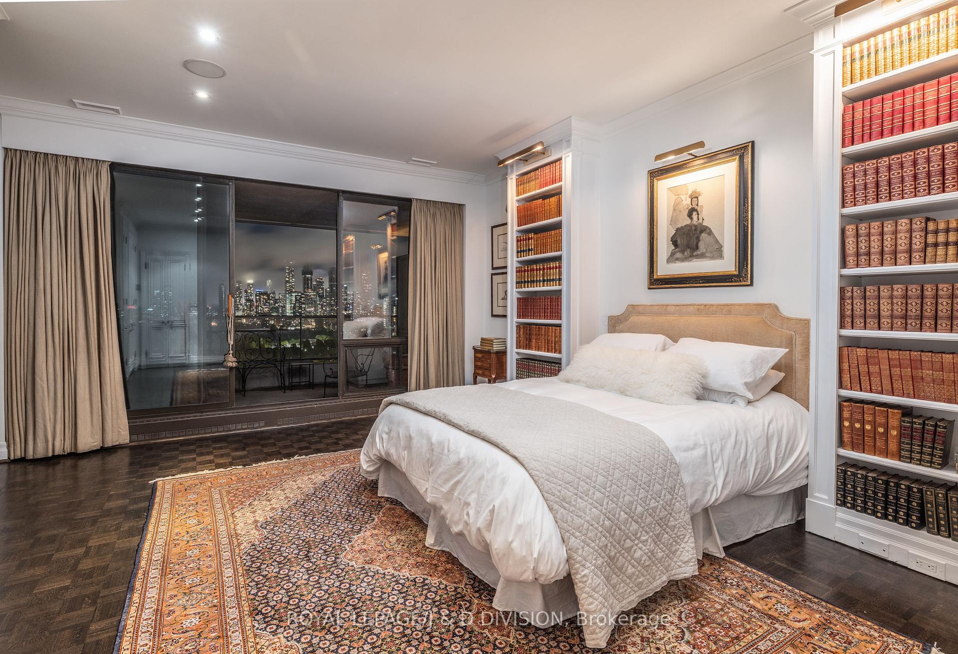 1 Bedroom Co-op at 20 Avoca, Toronto For sale