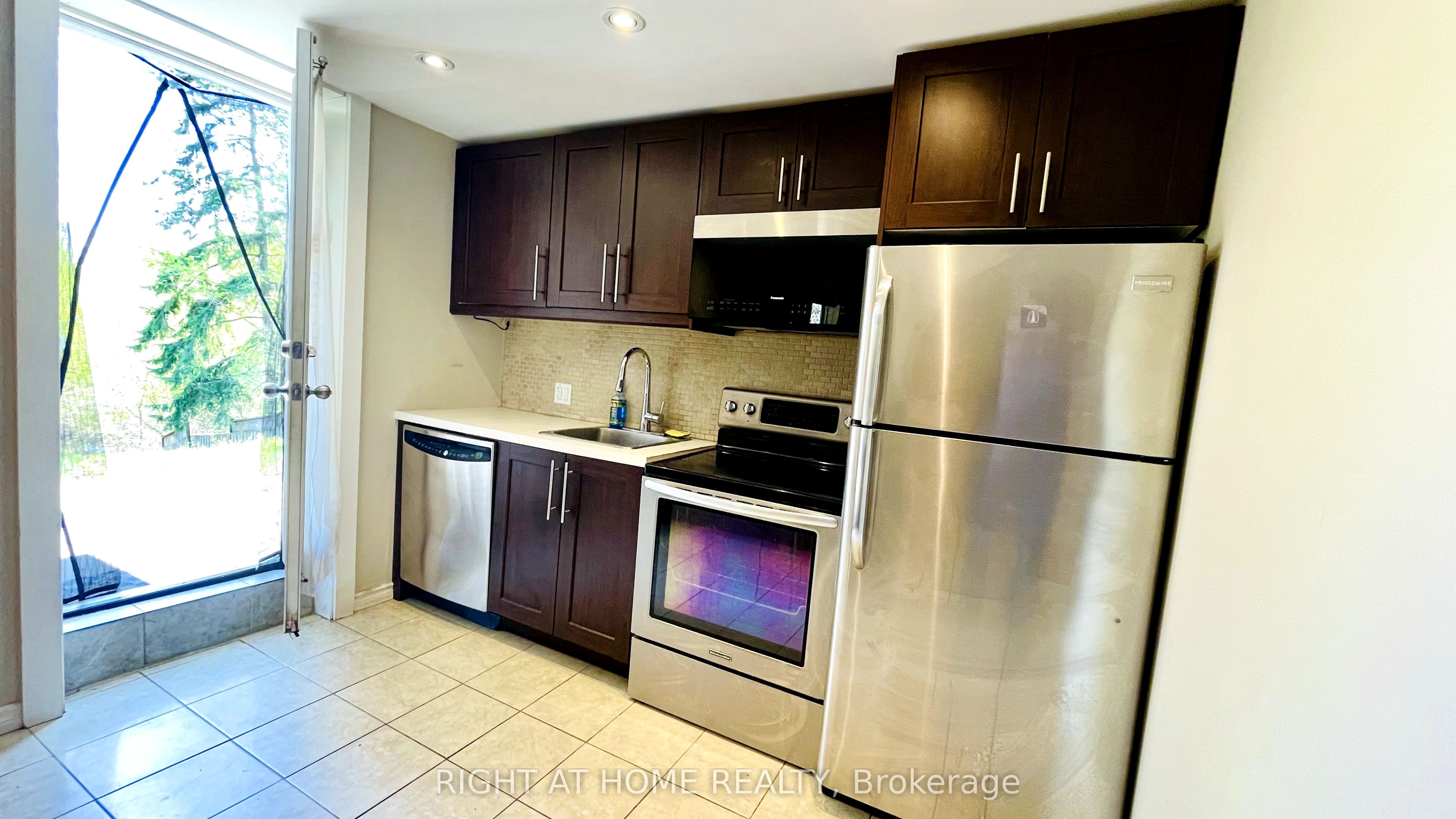 509 Tennyson Court