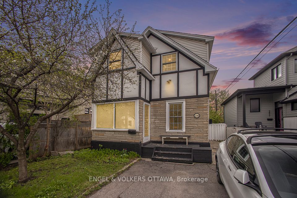 290 Carleton
