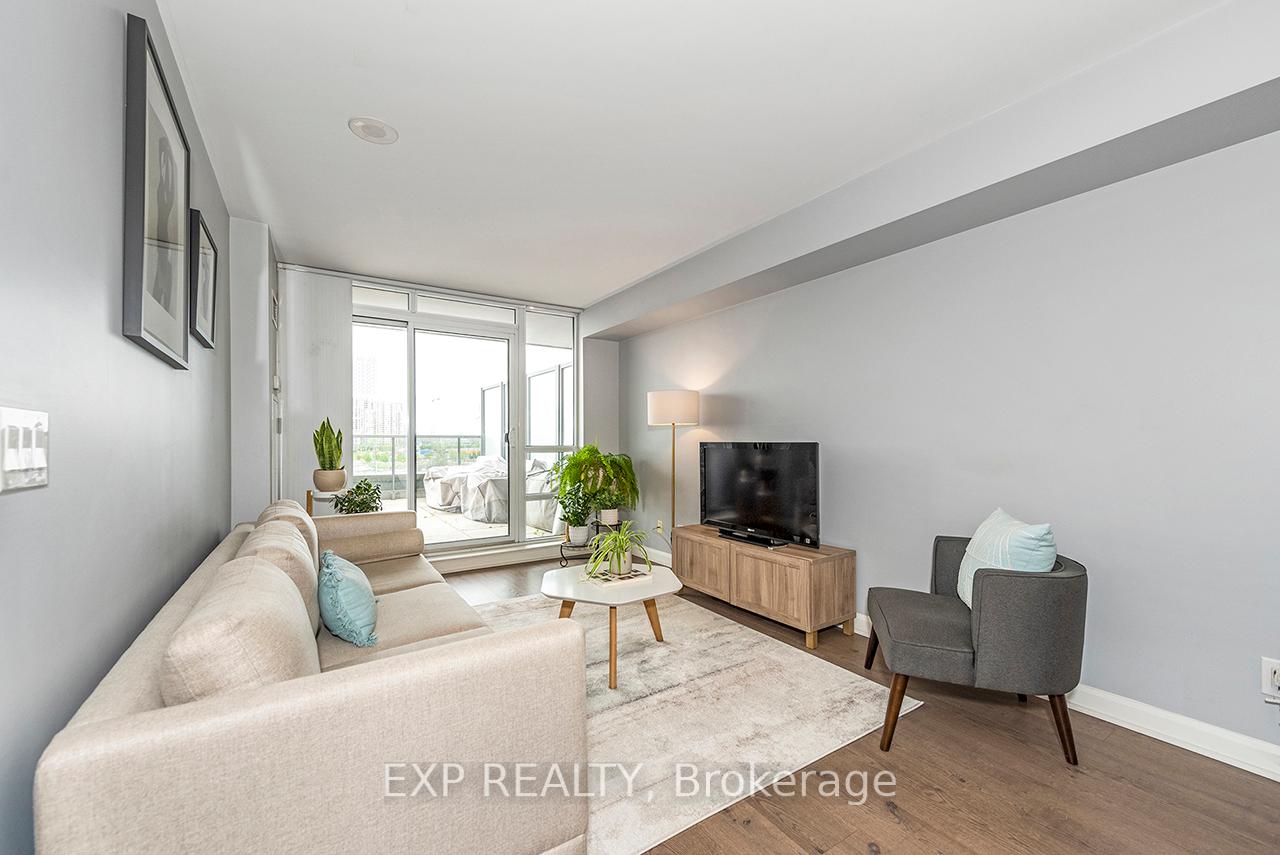 2 Bedrooms Condo at 1 Michael Power, Toronto For sale