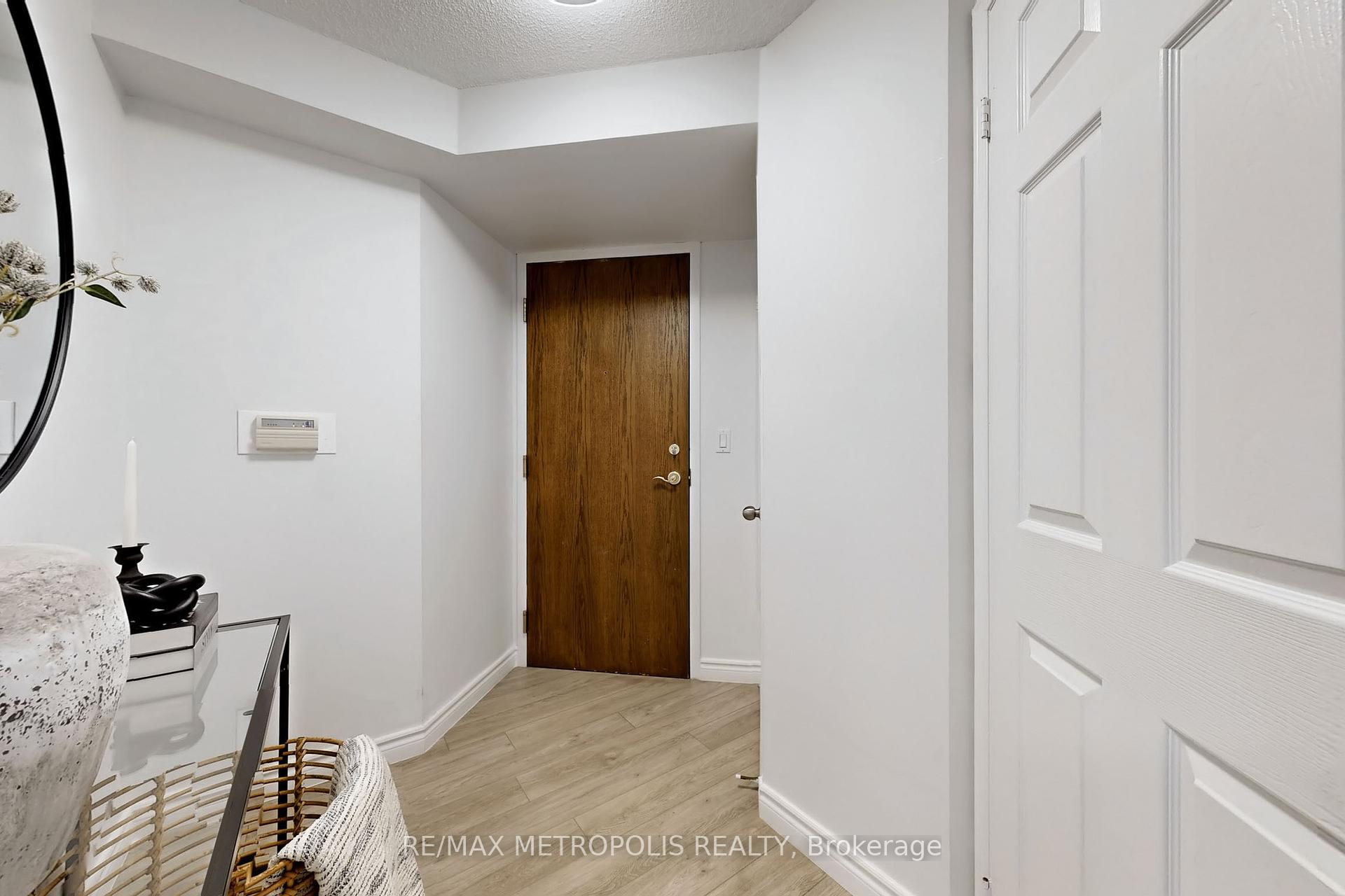 1 Bedroom Condo at 28 Pemberton,  Toronto For sale