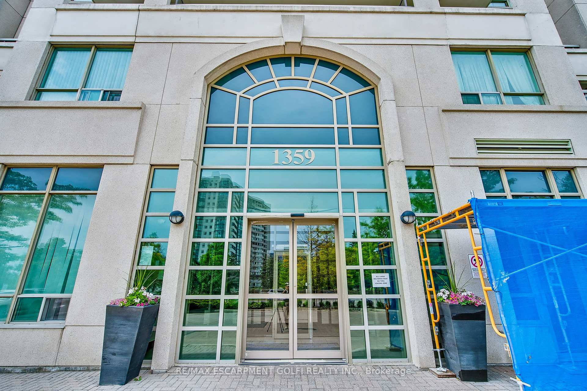 1 Bedroom Condo at 1359 Rathburn, Mississauga For sale