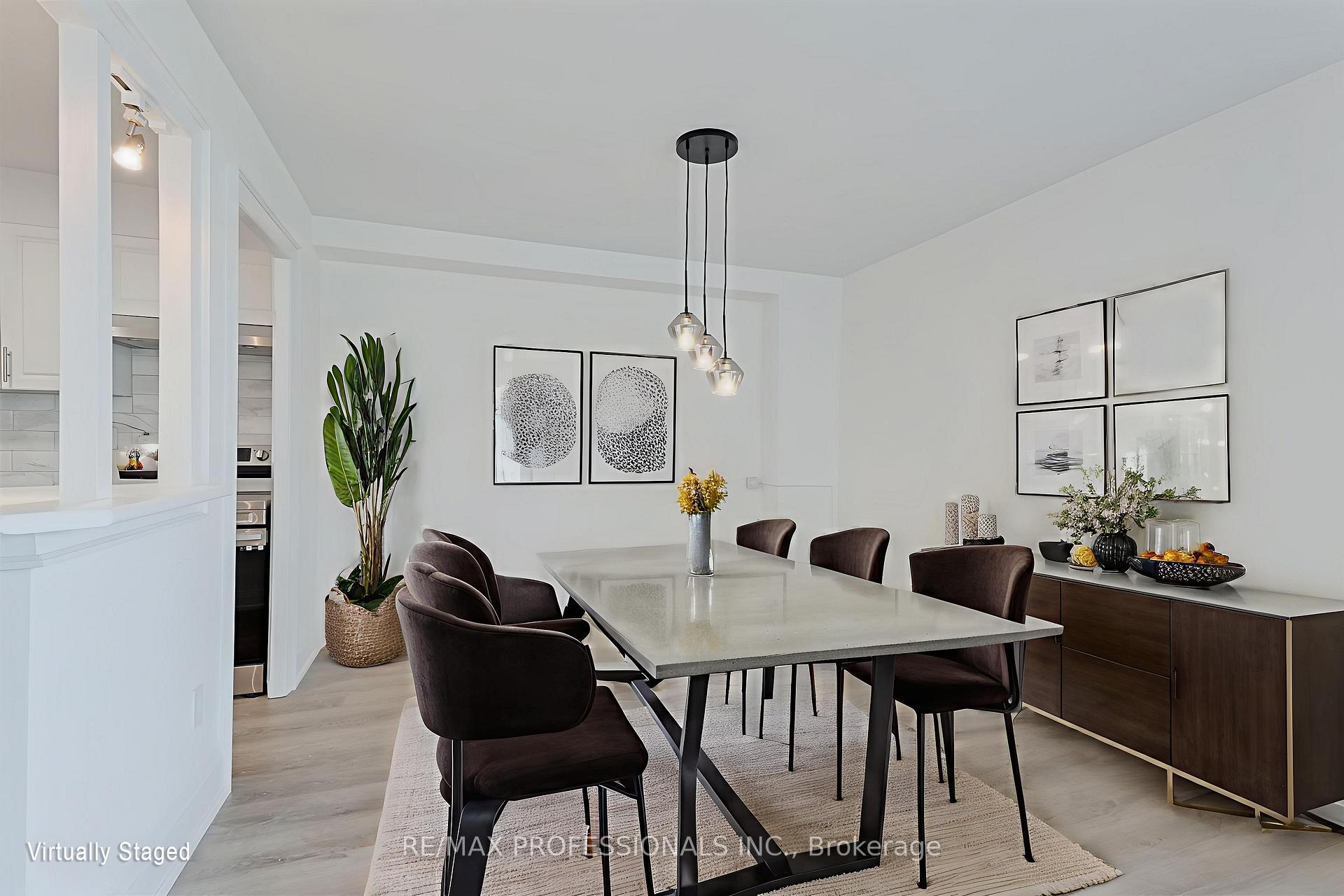 3 Bedrooms Condo at 11 Neilson, Toronto For sale