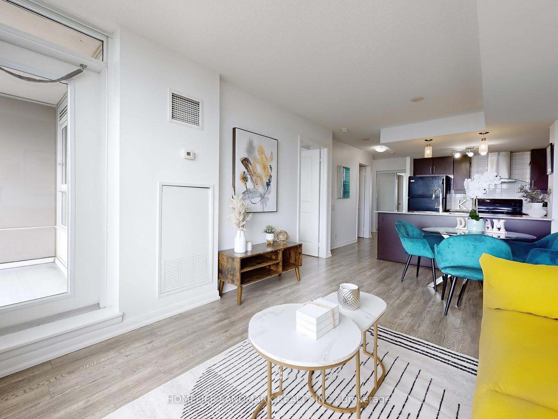 2 Bedrooms Condo at 190 Borough, Toronto For sale